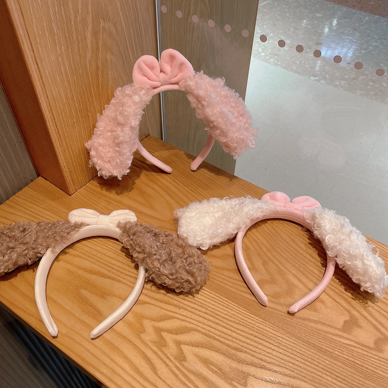 The cute and sweet bow of the sheep, the dog ear headband, the dog headband, the plush hairpin, and the animal headwear full figure