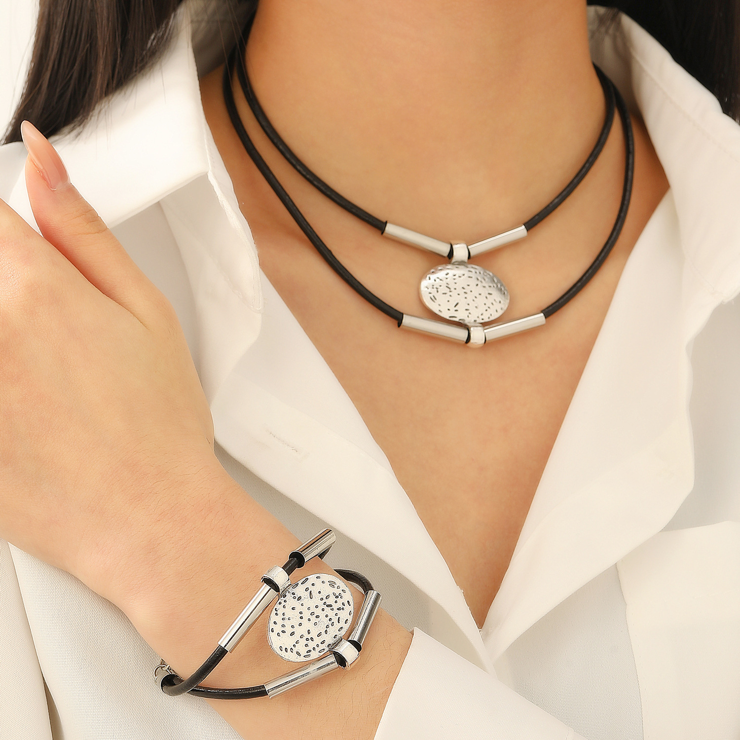 European and American cross-border accessories, ins cylindrical leather wax thread bracelet necklace set jewelry, women's hip-hop multi-layer collarbone chain full figure