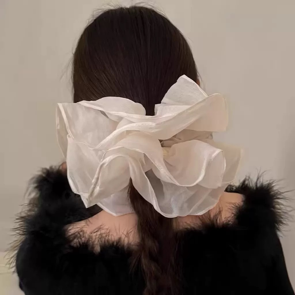 French-style oversized tulle, high-end and ethereal, large intestine hair band tied in a ponytail, white head with flowers, 2025 new style hair tie details Picture