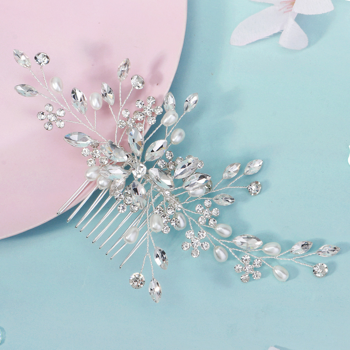 Forest-style fresh and delicate water diamond bridal headwear, hand-woven diamond-encrusted plum blossom hair pin, versatile wedding dress and evening gown hair accessory for women Specification drawing