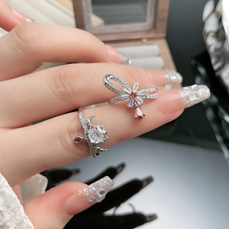 A new, niche design bow red zircon high-end ring for women, adjustable and versatile, light luxury and exquisite ring full figure