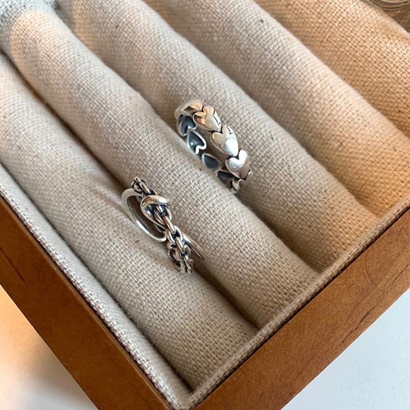 A new type of ring with a simple and unique Korean style, featuring a plain heart-shaped ring with an open mouth, and a cold and feminine cross-chain design Specification drawing