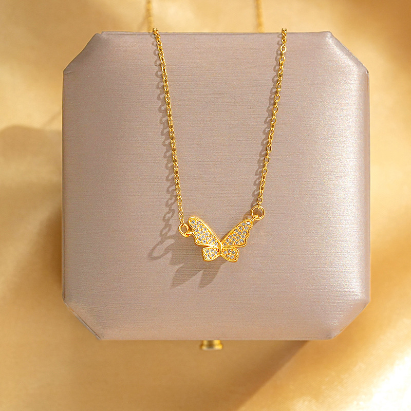 Korean version simple diamond-encrusted small butterfly titanium steel necklace, women's fashionable and light luxury design sense collarbone chain, versatile accessory for Internet celebrities Specification drawing
