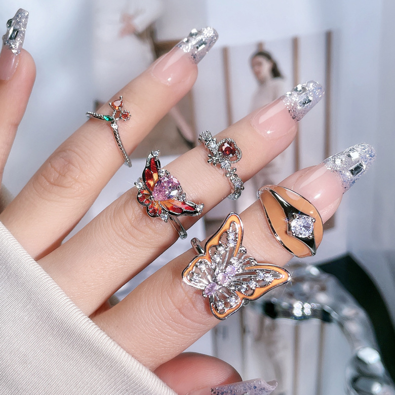 A new butterfly opening ring with a European and American style, featuring a feminine, trendy, irregular, individualistic, fashionable, light luxury and high-end feel Specification drawing