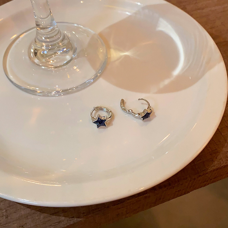 Blue five-pointed star ear studs, a high-end, sweet and cool girl, star stud earrings, diamond-encrusted earrings, ear rings, and niche earrings Specification drawing