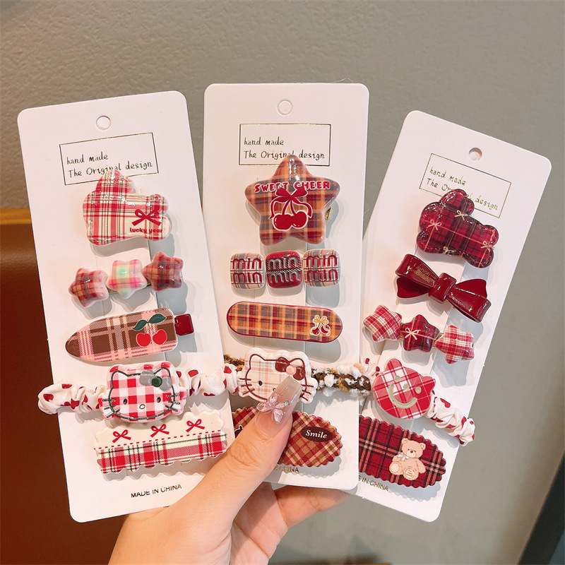 Children's chanel-style short hair fringe clip, sweet cartoon cat bear bow check bangs clip, versatile hair clip for girls full figure
