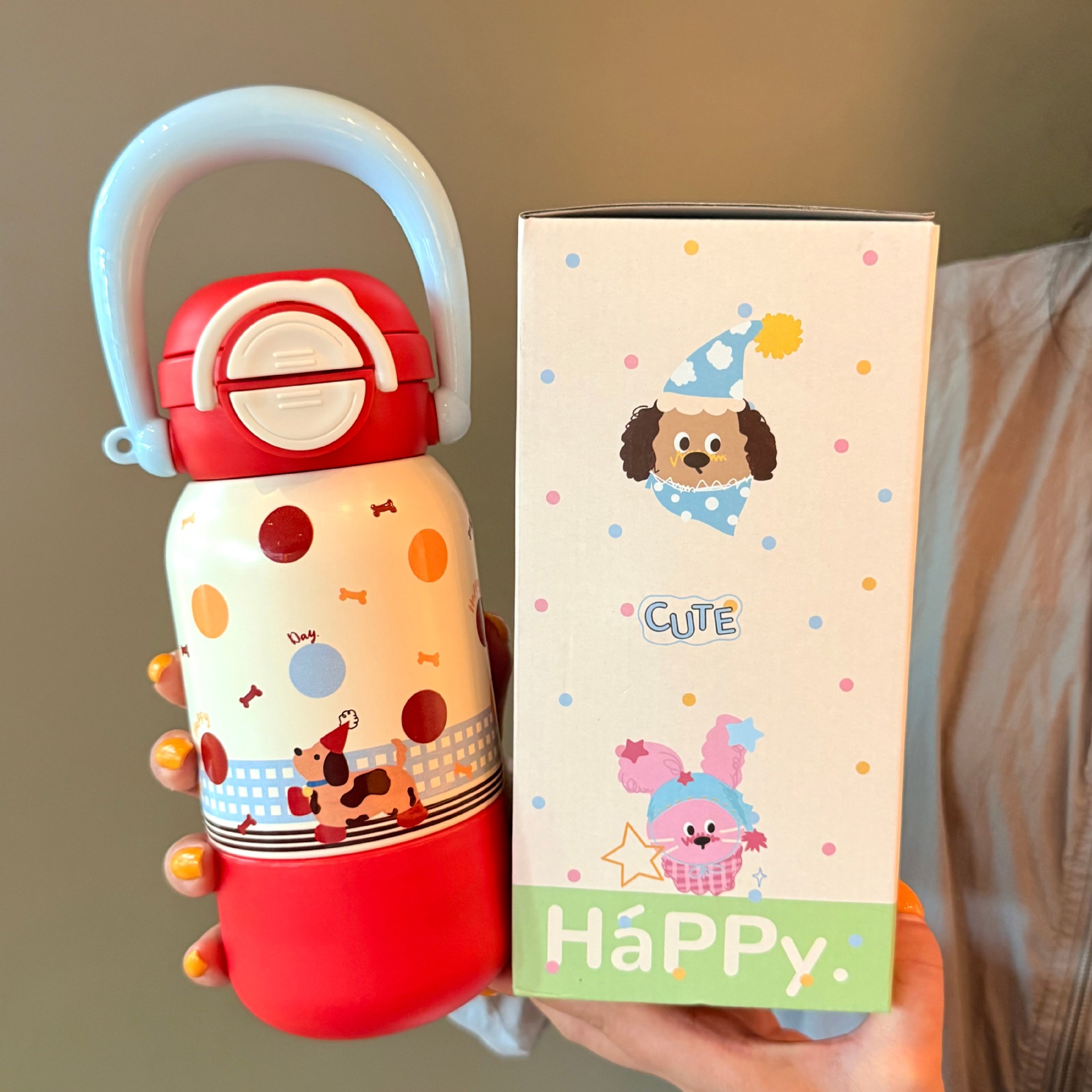 ins High-appeartion-level portable three-drink thermos cup for girls, 316 stainless steel, student niche, non-identical cartoon straw cup Application Scenario