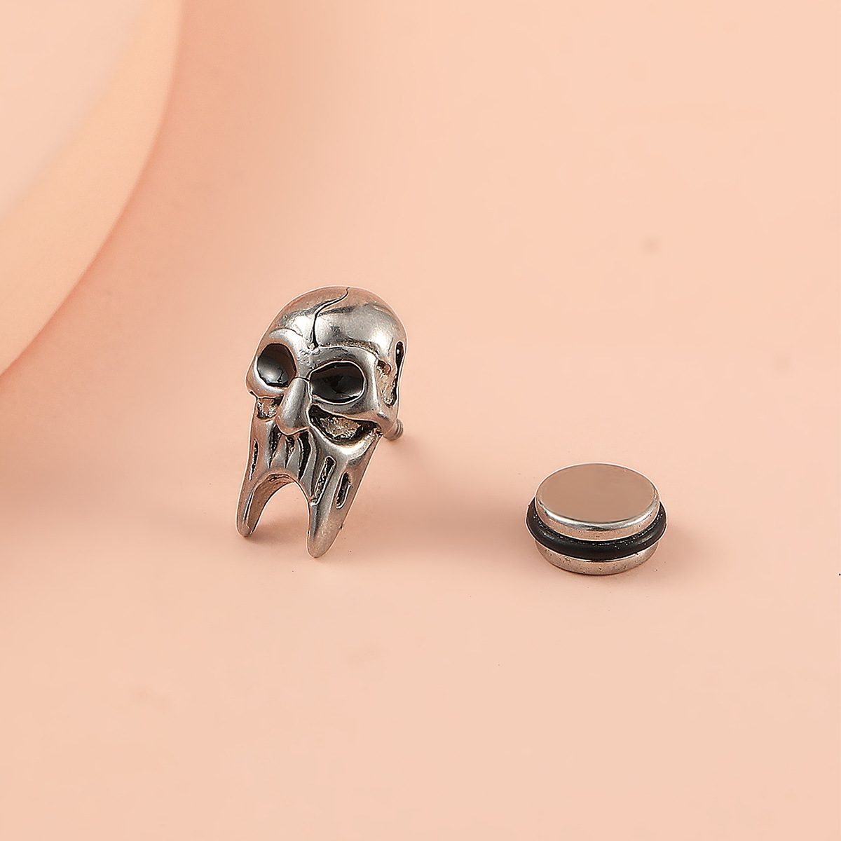 Gothic retro skull stud earrings, European and American fashion street stainless steel piercing accessories, trendy for both men and women details Picture