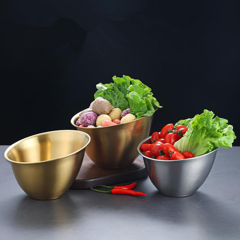 Korean-style stainless steel lettuce bowls, slanted fruit salad bowls, vegetable buckets, commercial cooking bowls, hot pot restaurant seasoning bowls Application Scenario