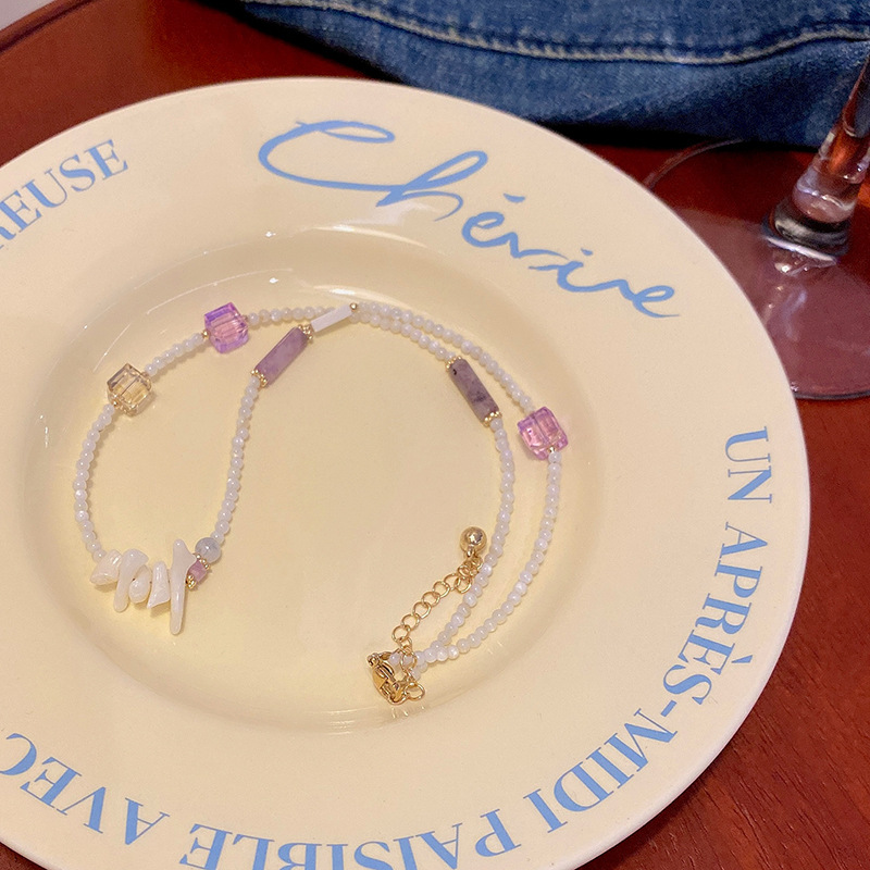 Dopamine sweet and colorful beaded necklace for women, light luxury and niche acrylic crystal collarbone chain, wholesale of popular necklaces Application Scenario