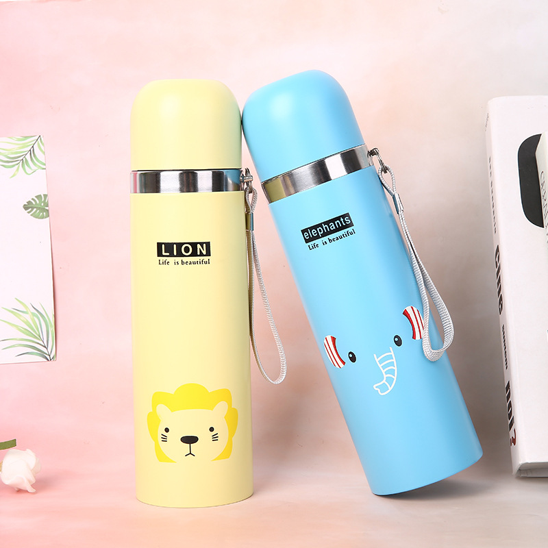 Cartoon bullet-shaped insulated cup, children's water bottle, gift business cup, double-layer stainless steel sling, outdoor portable cup Application Scenario