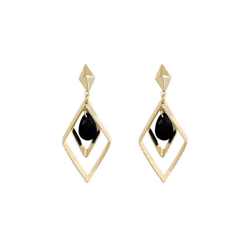 European and American style retro rhomboidal black teardrop earrings for women, simple and individual, versatile long earrings, elegant and trendy earrings Item Picture