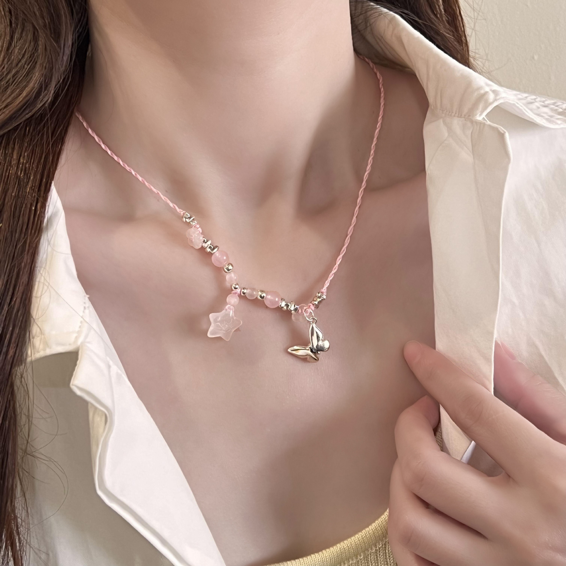 Youqianhua's niche design ice Transparent star woven rope necklace, broken silver butterfly collarbone chain, fashionable and light luxury necklace Specification drawing