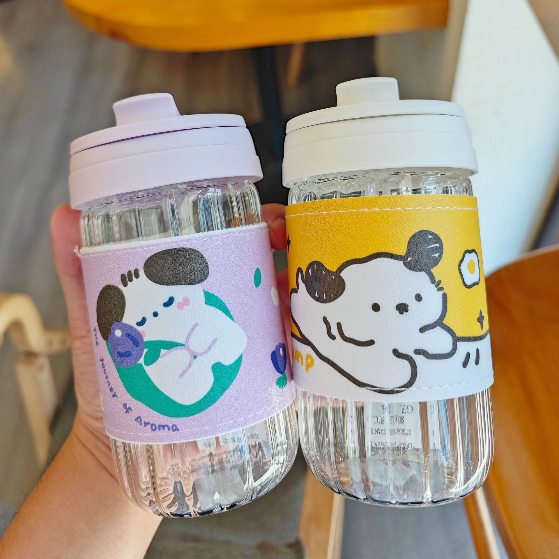 Cute girl glass cup, anti-scald, high appearance level cartoon water cup with leather case, portable, hand-held, heat-resistant cup Specification drawing