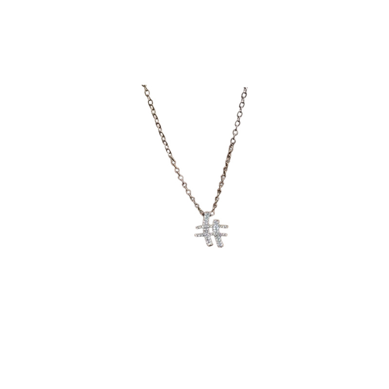 This fashionable and light luxury copper necklace with micro-inlaid diamonds exudes a feminine and high-end charm. It features a niche design and is a popular online necklace Item Picture