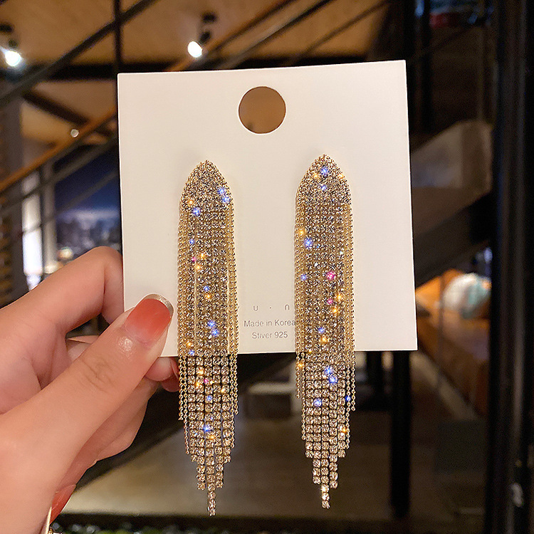 European and American fashion exaggerated full-diamond tassel earrings, women's fashion high-end and elegant stud earrings, simple and internet-famous earrings wholesale full figure