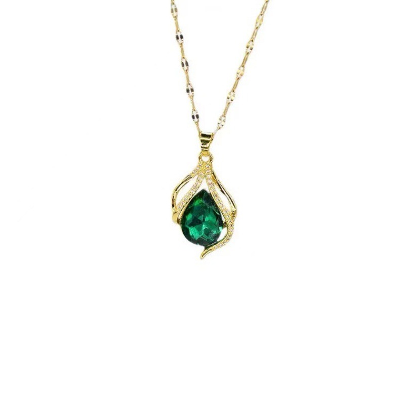 Cross-border European and American light luxury emerald zircon titanium steel necklace for women, personalized, fashionable and versatile light luxury style collarbone chain accessory Item Picture