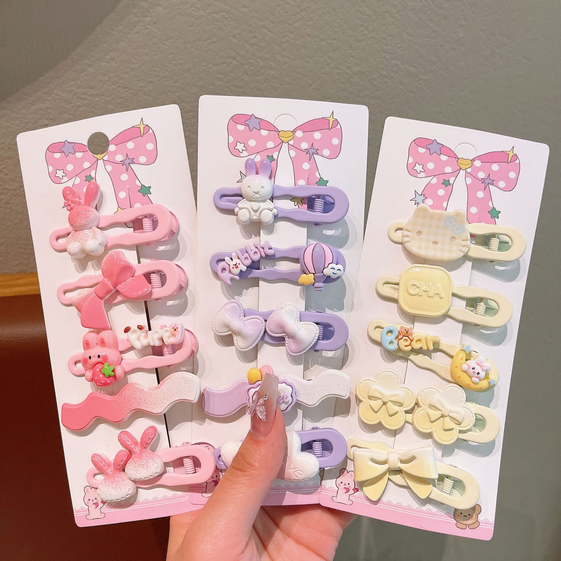 New cartoon hairpin, cute children's hair clip set, metal broken hair side clip, non-damaging girls' duckbill clip full figure