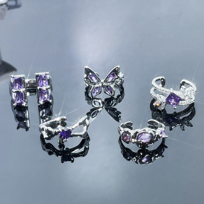 The new purple diamond butterfly lava open ring for women on Instagram features a cold, niche, fashionable and luxurious high-end ring style details Picture