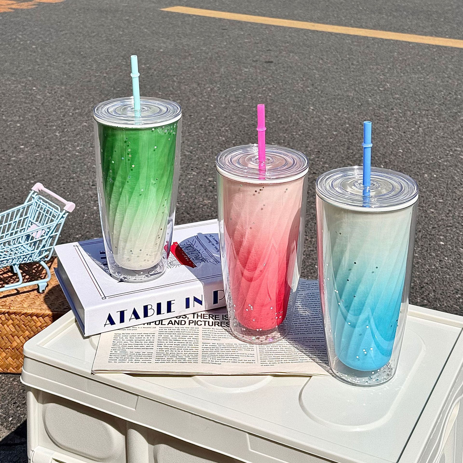 Wholesale of new summer water cups, double-layer high appearance level, desktop straw cups, simple cross-border plastic cups for students and couples details Picture