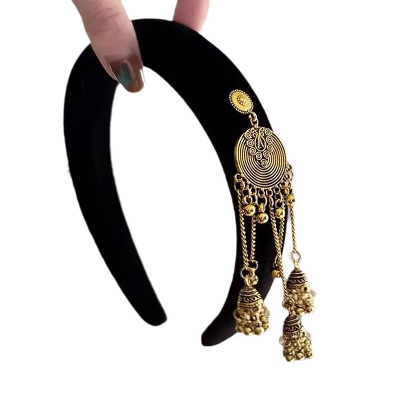 Miaojiang ethnic style black velvet hairband with a high-end feel, high head top headband, female hairpin, new Chinese-style headwear Item Picture