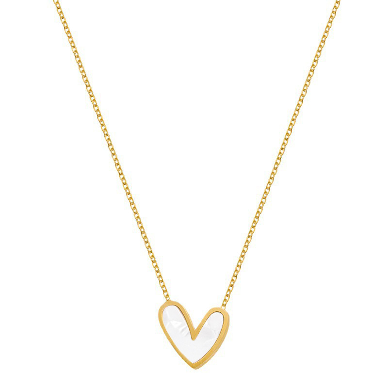 Titanium steel heart-shaped necklace, a trendy and niche design for women on Instagram, is a popular collarbone chain with an irregular heart-shaped pendant and accessory Item Picture