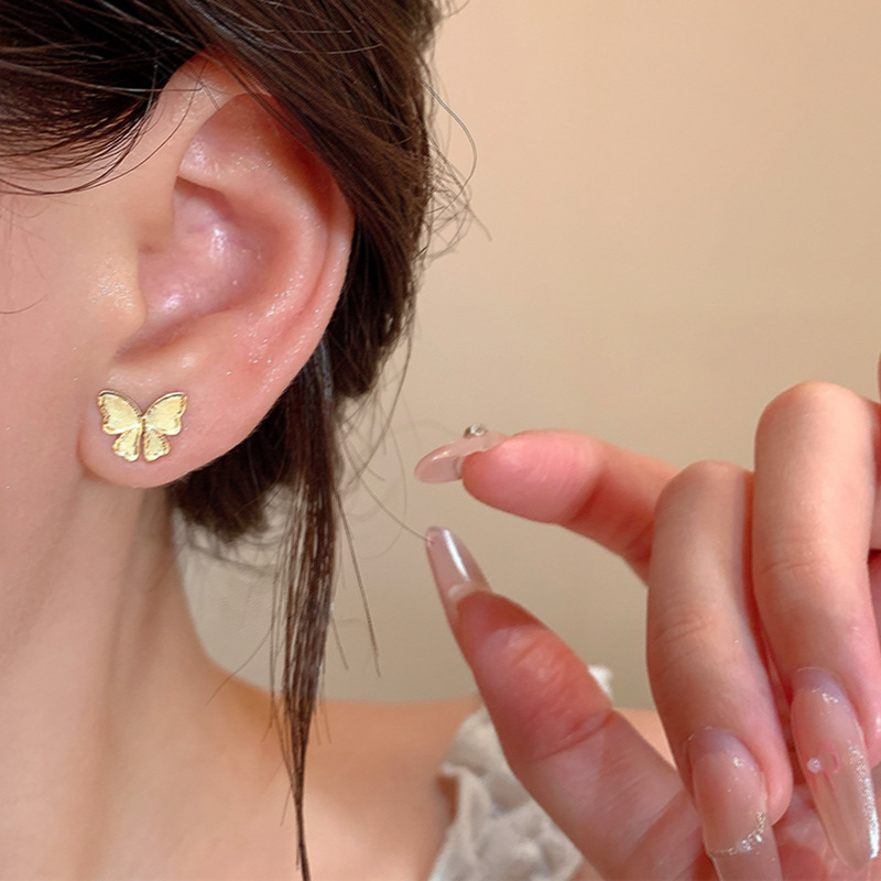 European and American ins style golden butterfly stud earrings for women, a light luxury, niche and high-end three-piece set of earrings, a best-selling ear accessory Application Scenario
