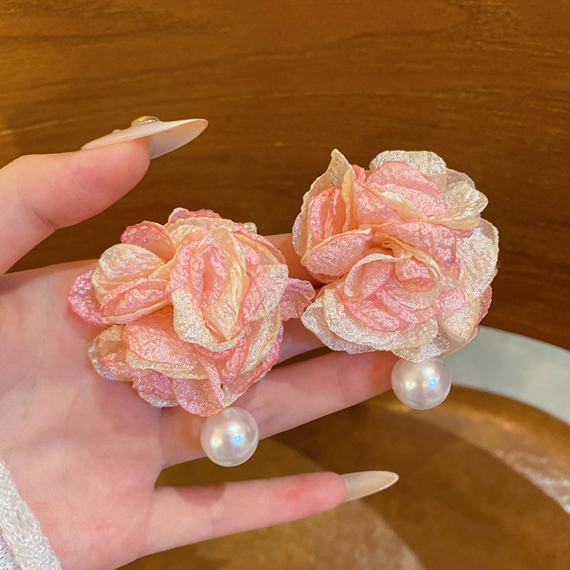 Super ethereal dopamine pink mesh flower earrings for women, summer seaside vacation style pearl earrings, exaggerated earrings full figure
