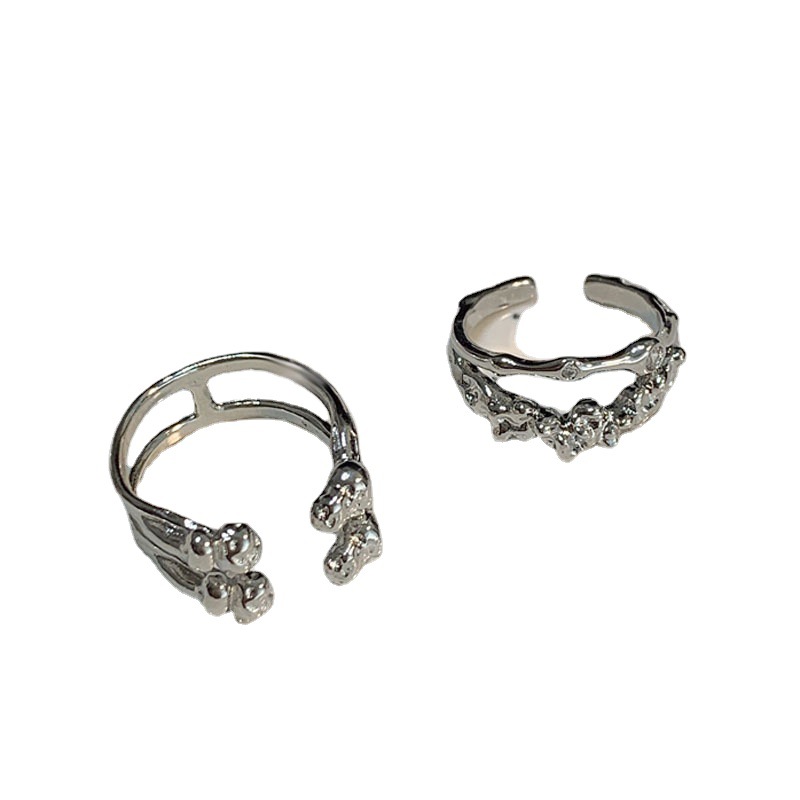 This niche design features a double-layered zircon with a high-end feel. It has a cold and cool texture, a sweet and cool style, and a simple open ring that is fashionable Item Picture