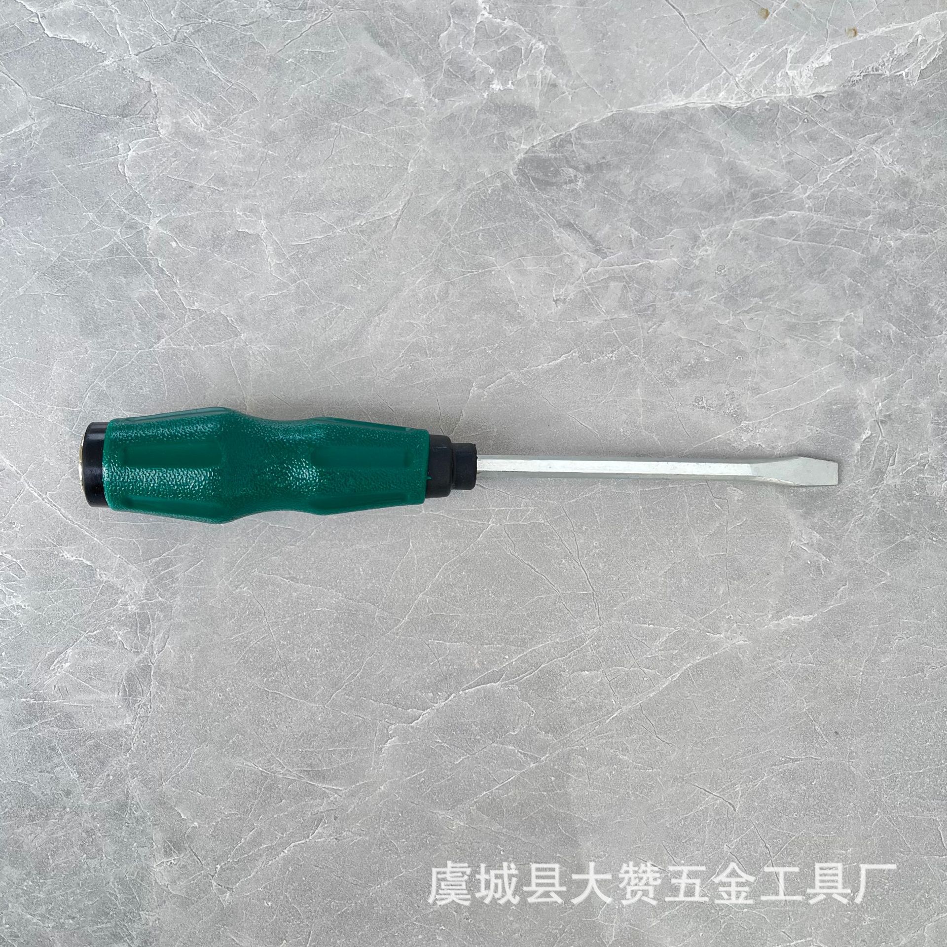 A 4-inch to 12-inch cross-shaped strong magnetic flat-head screwdriver screwdriver can be used to strike through screwdrivers undefined
