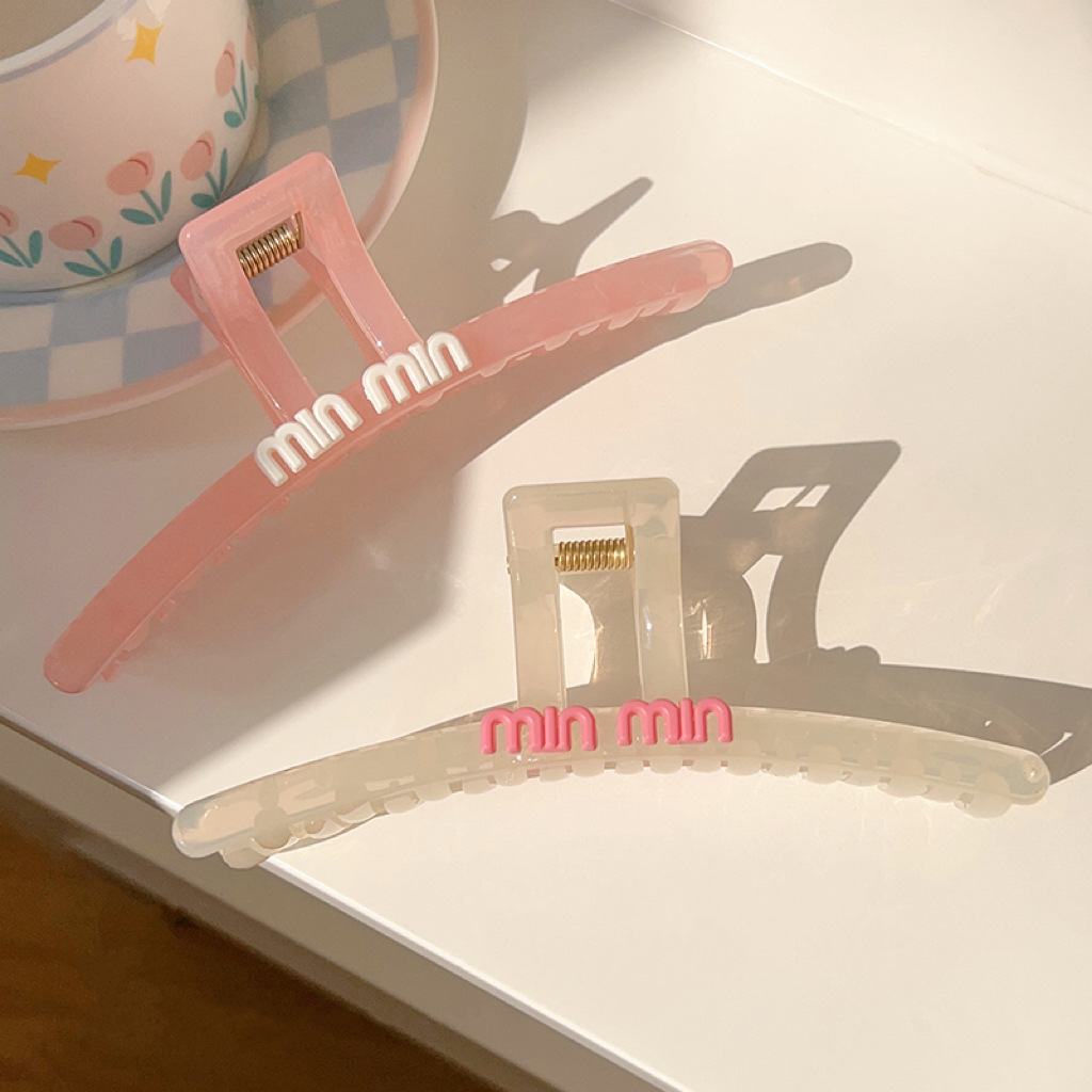 Jelly-colored sweet and girlish letter grabber, a new trendy shark clip for the back of the head with a large volume of hair in 2023 details Picture