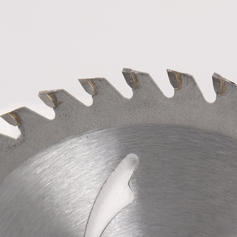 Woodworking saw blades, carbide saw blades, woodworking decoration saw blades, carbide circular saw blades, special saw blades wholesale Application Scenario