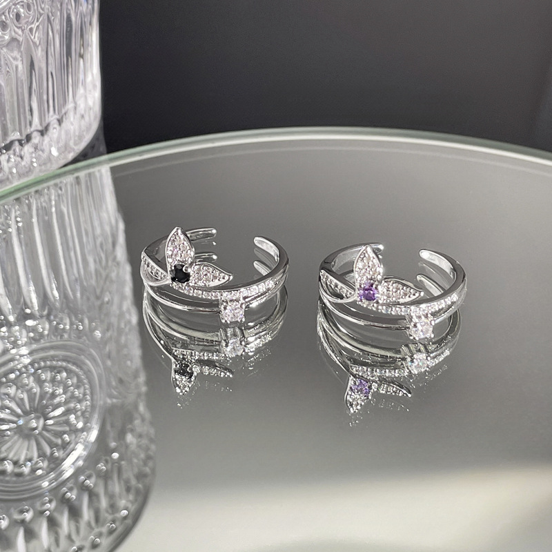 Sweet and cool fishtail micro-inlay, fashionable and niche design, open ring, elegant and versatile, sophisticated index finger ring for women details Picture