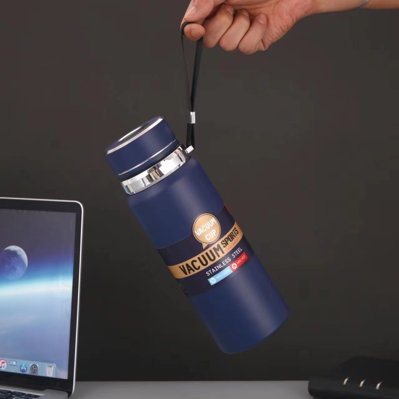 Stainless steel vacuum insulated cup, men's insulated cup, Douyin bestseller, hanging insulated cup, smart temperature display insulated cup Application Scenario