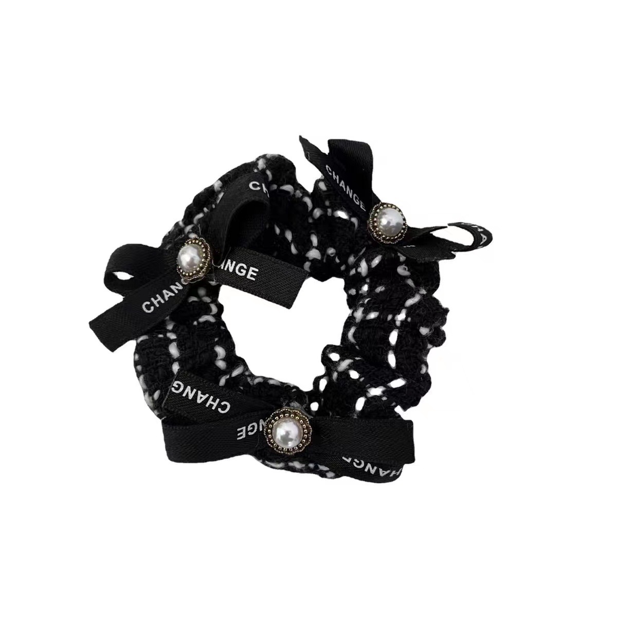 Xiaoxiang's style is a black and white checkered hair tie with a sweet and cute pearl letter ribbon bow hair tie headpiece Item Picture