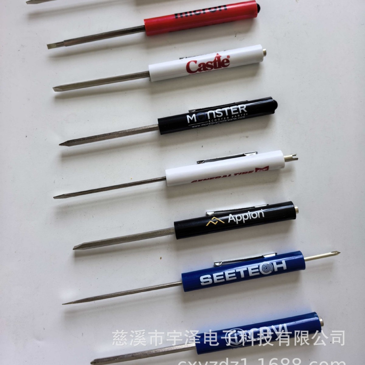 Pen screwdriver, double-head replaceable pen screwdriver, pen clip screwdriver, gift manual screwdriver Item Picture