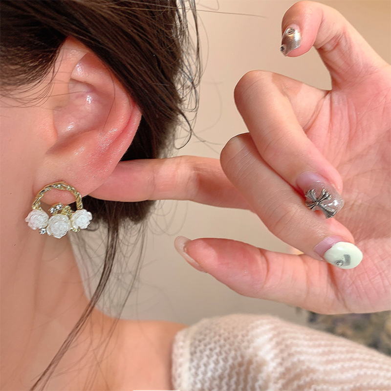 Flower basket Camellia Stud earrings for Women, a new bestseller in 2025, are exquisite and elegant, with a unique and sweet design Application Scenario
