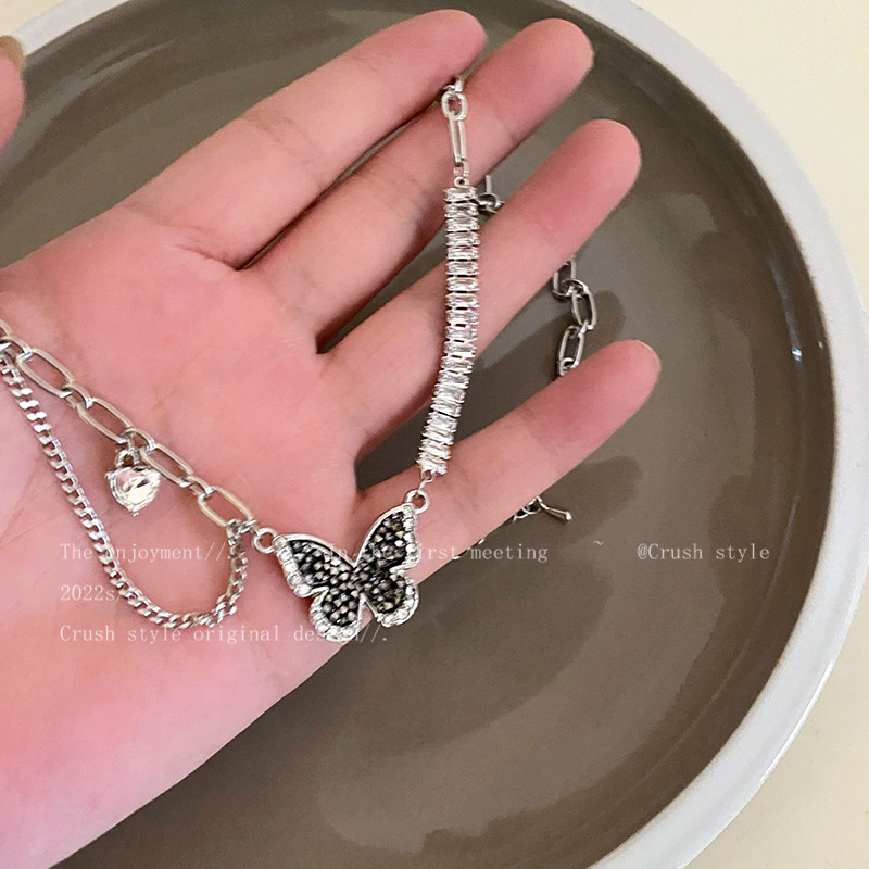 Black Zircon butterfly necklace, sweet and cool girl collarbone chain, 2022 new creative and personalized titanium steel necklace full figure