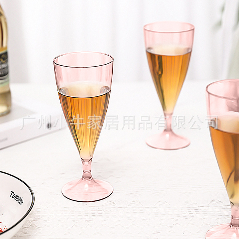Plastic red wine glass and champagne glass set, PS transparent water cup, portable and creative detachable tall cup for outdoor travel Application Scenario