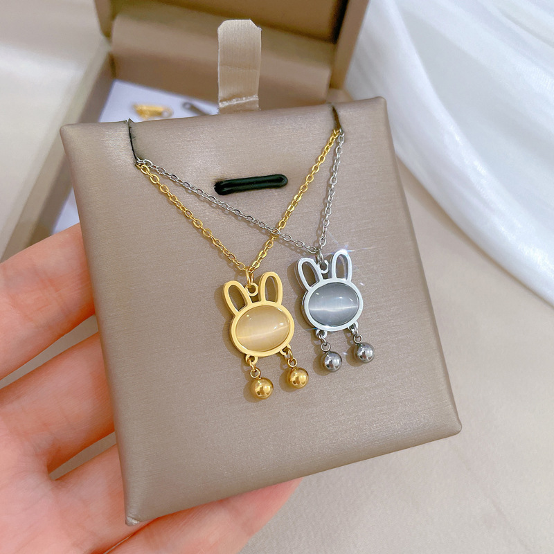 【 All-titanium Steel 】 Cat's eye stone rabbit minimalist style furnace, real gold necklace, female Instagram Internet celebrity collarbone chain accessory full figure