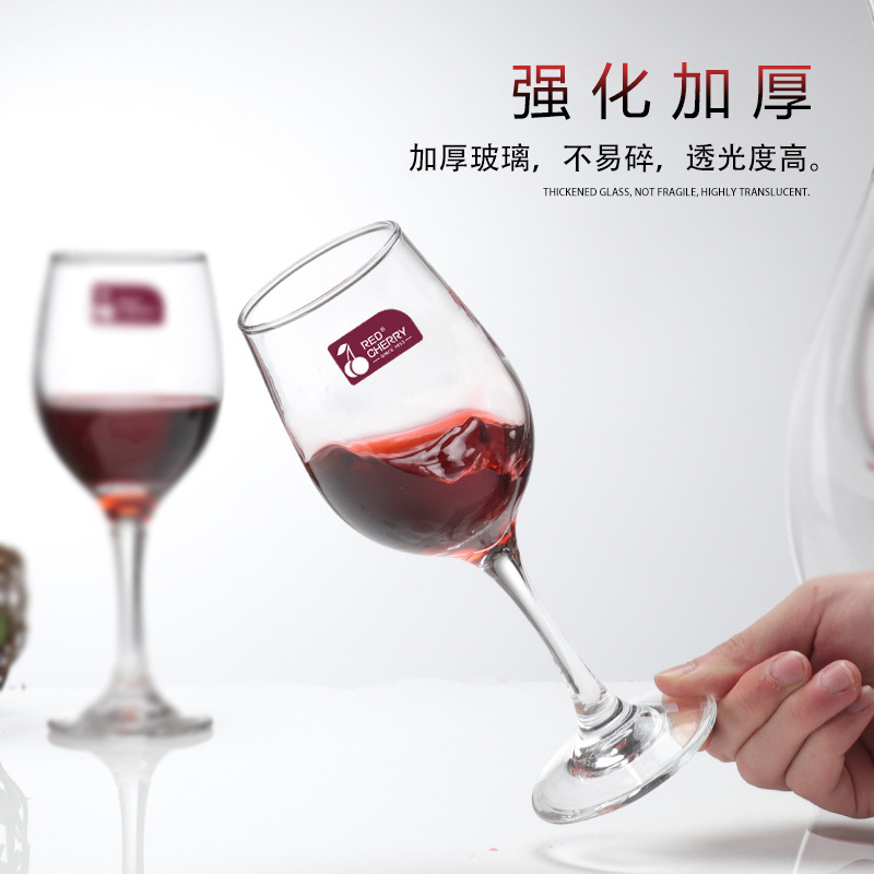 Wholesale glass wine glass sets, one-piece molding, direct supply from the manufacturer, light luxury style tall glass, crystal glass and wine glass Application Scenario