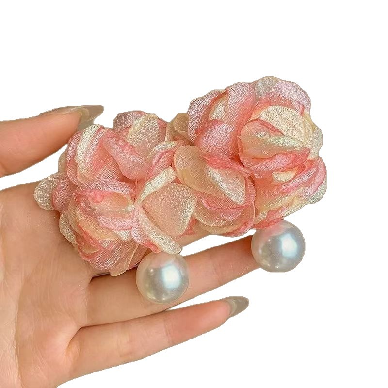 Summer super fairy-like gauze flower earrings, high-end women's earrings, 2025 new round and square face highlighting small stud earrings Item Picture