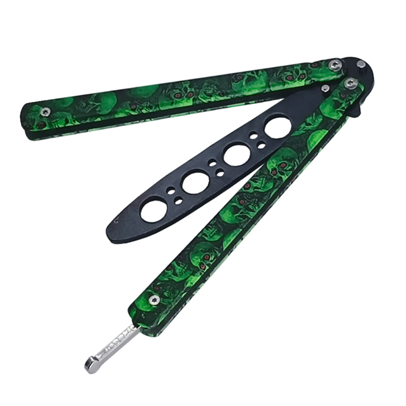 Butterfly comb training knife tool, hands-off beginner practice knife, ghost head comb, non-sharp butterfly knife, portable folding knife Application Scenario