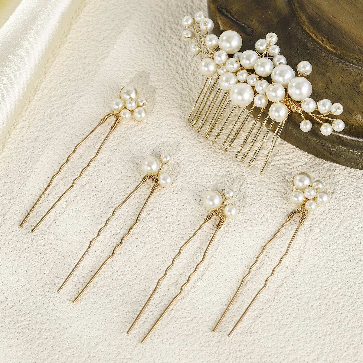 Bride accessories: Korean-style sweet headwear set, handcrafted pearl U-shaped hairpin, bridesmaid wedding dress, dress, updo and comb Specification drawing