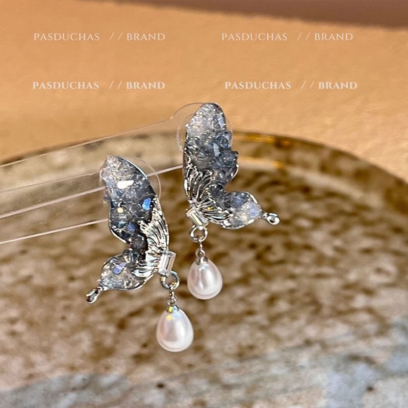 Super ethereal and dynamic crystal butterfly tassel earrings, a new spring collection of exquisite, niche and versatile pearl earrings and earrings for women details Picture