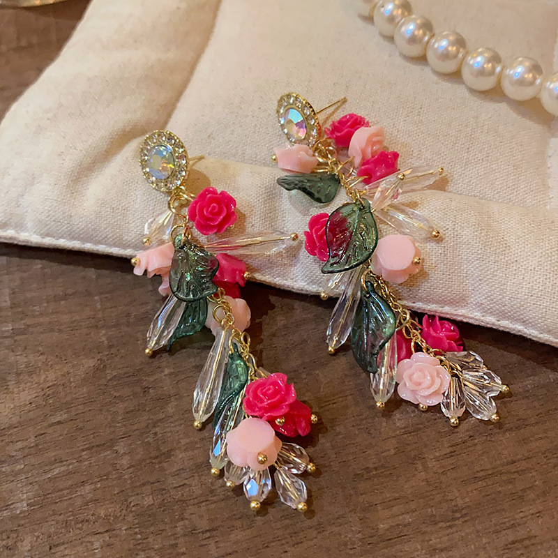 Girlish and ethereal floral tassel pendant earrings, ins style forest-themed stud earrings, exaggerated tassel earrings, flower earrings Application Scenario