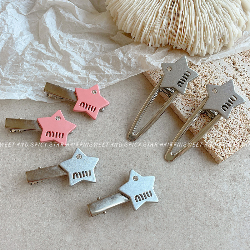 Metal star hairpin letter miu five-pointed star metal side clip ins large alloy duckbill clip Simple side clip Specification drawing