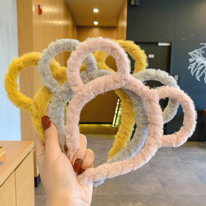 Plush and cute rabbit bear hair band, hair clip, three-dimensional hair pressing, versatile, go out to wash your face, headband, hair accessory manufacturer wholesale Specification drawing