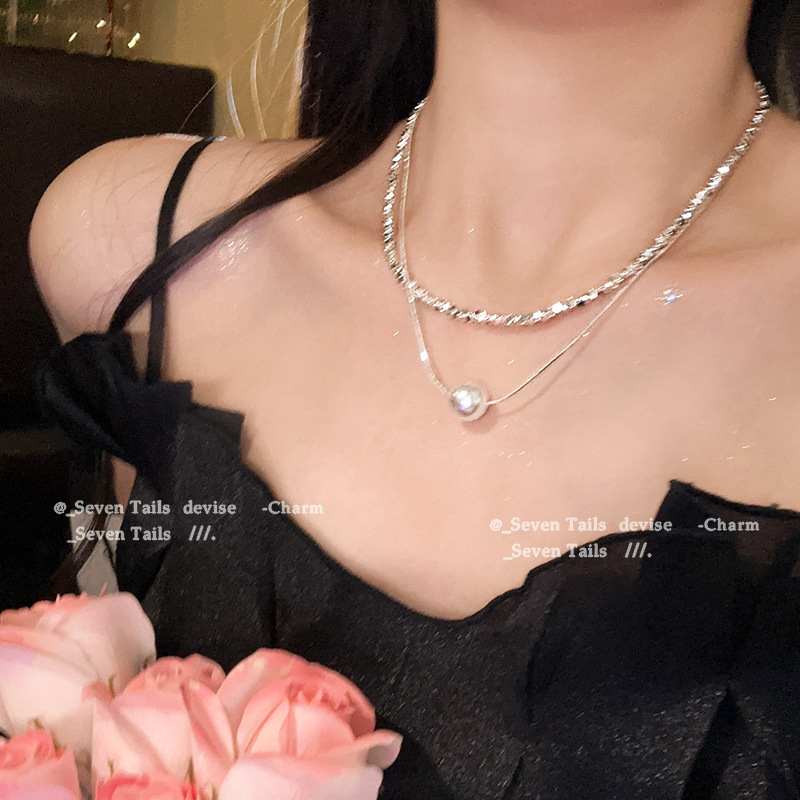 Double-layer broken silver pearl pendant necklace for women, 2024 new style bestseller, high-end collarbone chain, sweet and cool style neckchain accessory full figure