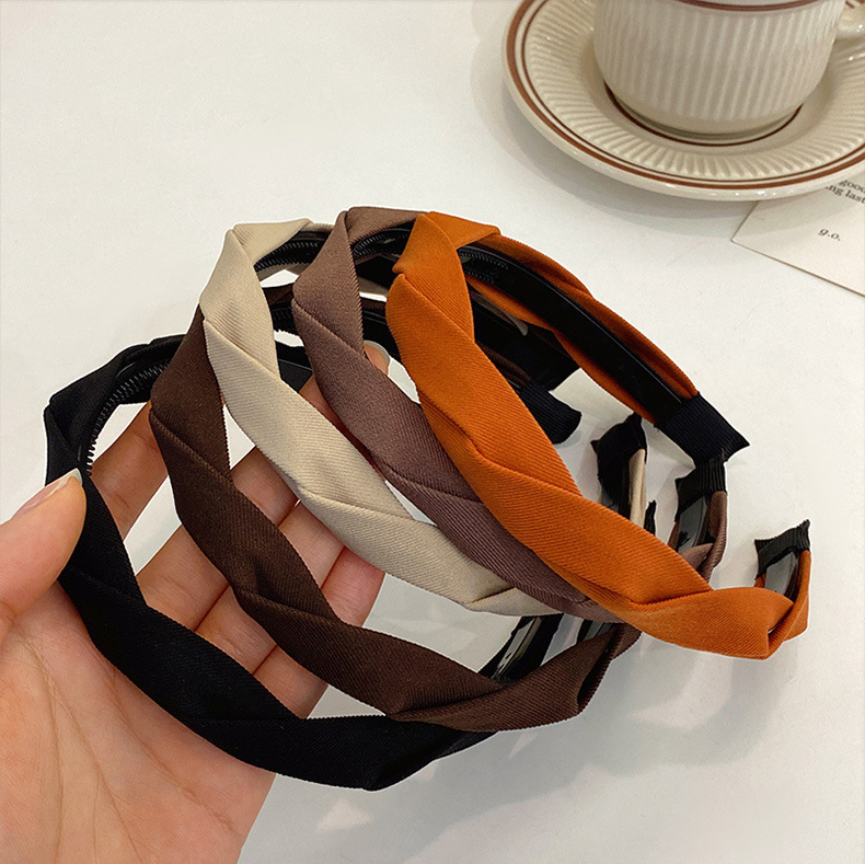 Korean style headband with teeth, anti-slip headband for autumn and winter, fabric woven braided elegant headband, bangs and broken hair clips full figure